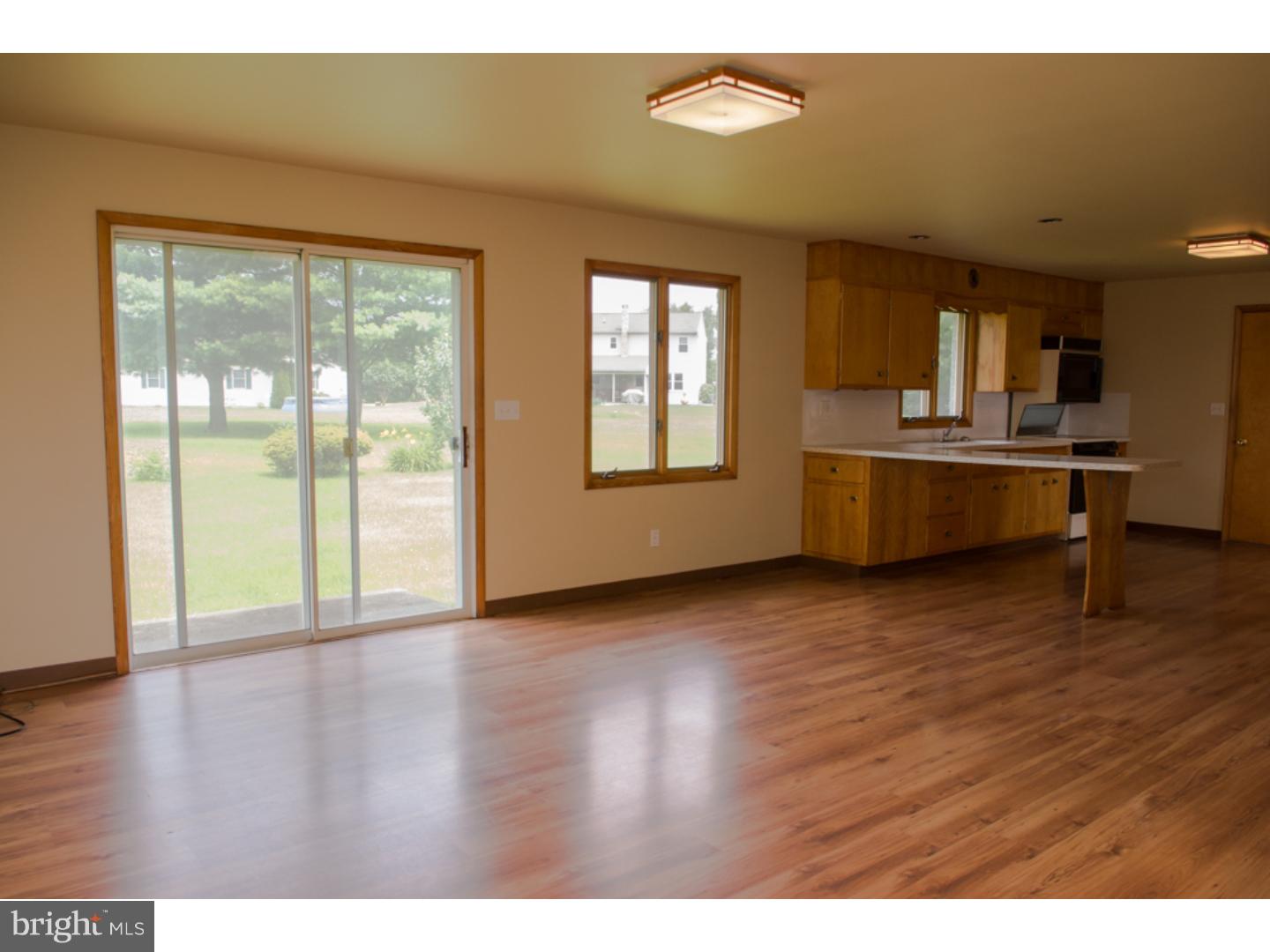 570 Long Lane Road Walnutport, PA 18088 - Photo 7 of 15 Gallery Image 7