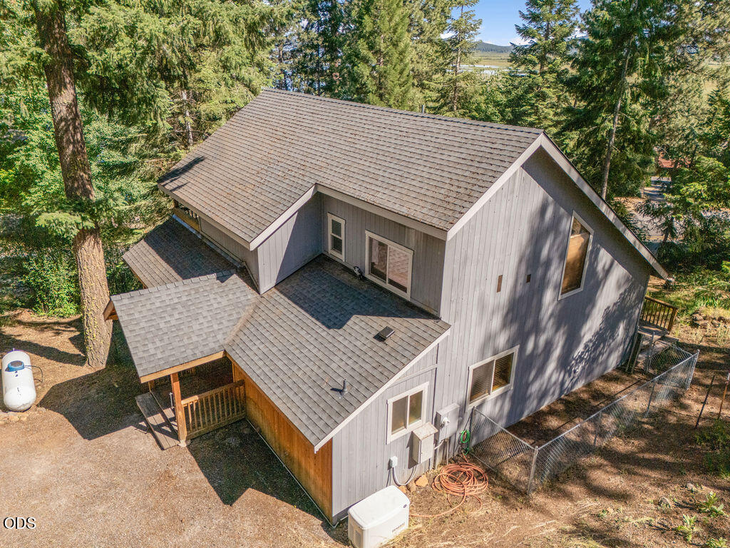 27458 Rocky Point Road Klamath Falls, OR 97601 - Photo 2 of 33