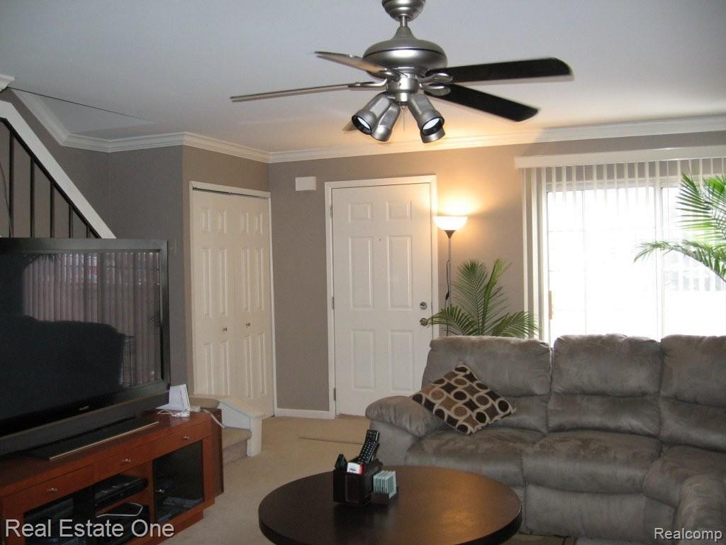 1462 Knights Ridge Court, Unit 158 Rochester, MI 48306 - Photo 7 of 10 knights ridge 002.jpg