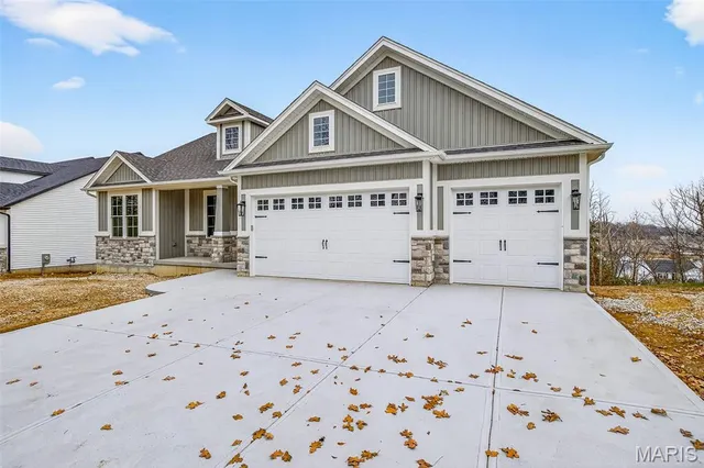 $419,900 | 1700 Scenic Drive, Festus, MO 63028