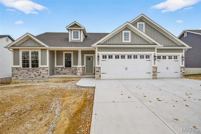 $419,900 | 1700 Scenic Drive, Festus, MO 63028