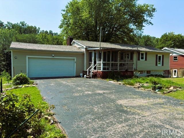 4150 Kleitz Road Evansville, IN 47720 - Photo 1 of 20