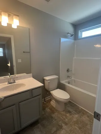 $2,095 | 153 Stonehenge Circle, Manchester, TN 37355