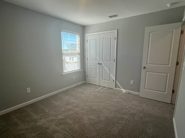 $2,095 | 153 Stonehenge Circle, Manchester, TN 37355
