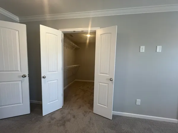 $2,095 | 153 Stonehenge Circle, Manchester, TN 37355