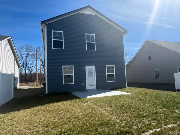 $2,095 | 153 Stonehenge Circle, Manchester, TN 37355