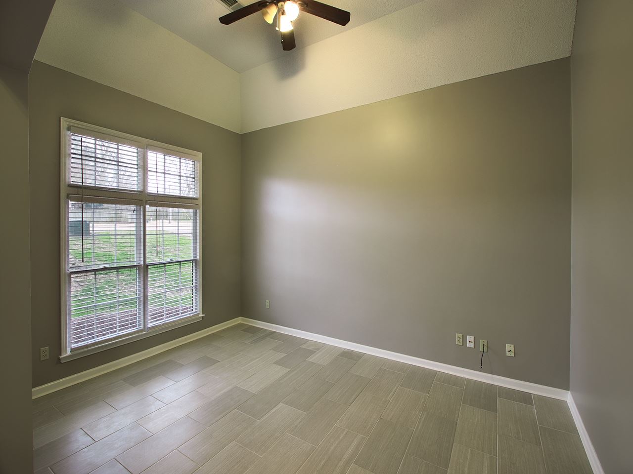 220 West Powell Road Collierville, TN 38017 - Photo 12 of 22 Gallery Image 12