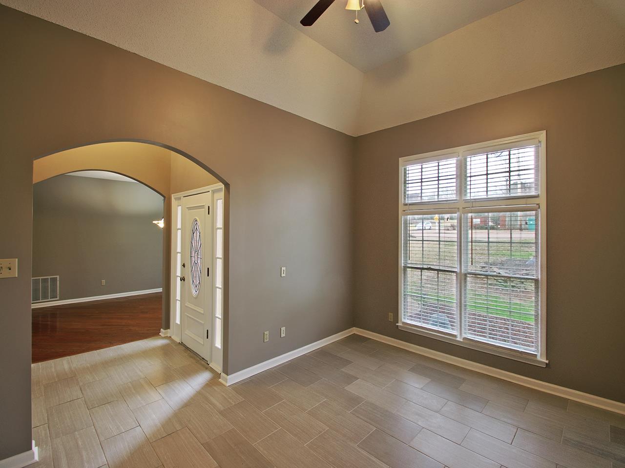 220 West Powell Road Collierville, TN 38017 - Photo 4 of 22 Gallery Image 4
