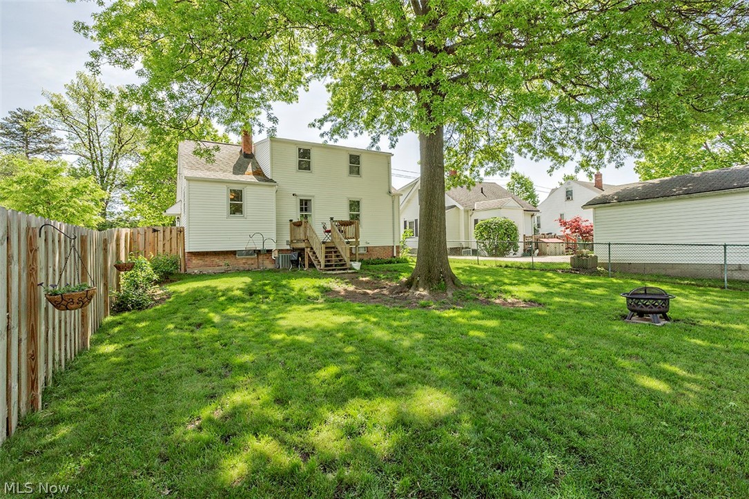1652 Brainard Road Lyndhurst, OH 44124 - Photo 2 of 35