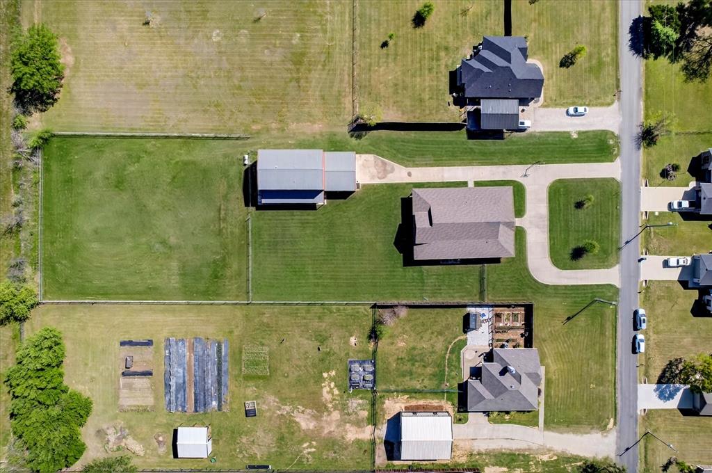 611 Mohawk Street Tioga, TX 76271 - Photo 24 of 37 Aerial view