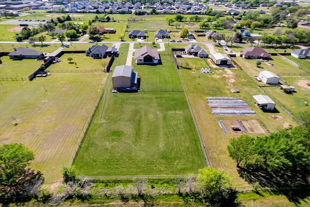 611 Mohawk Street Tioga, TX 76271 - Photo 28 of 37 Aerial view with fenced back pasture.