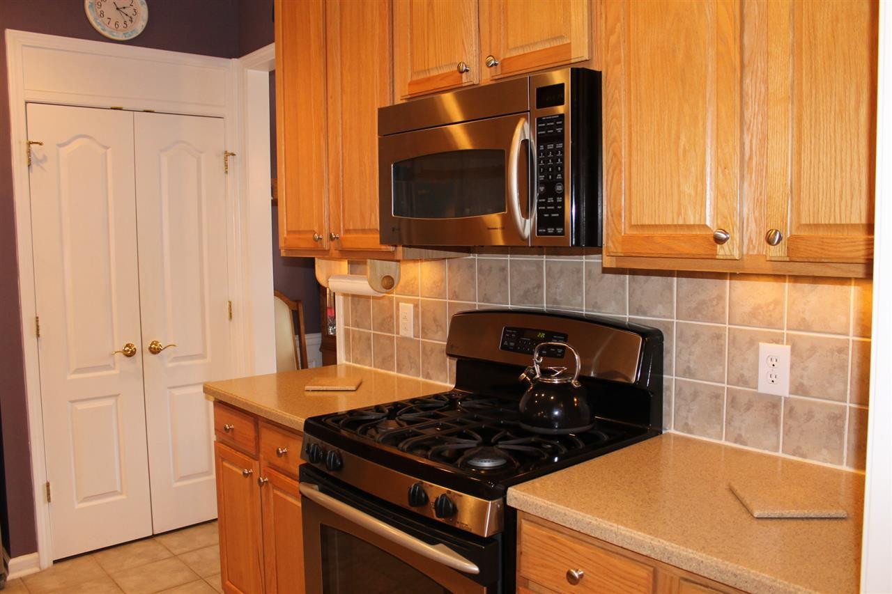 7710 Del Monte Drive Raleigh, NC 27613 - Photo 5 of 25 Photo 5