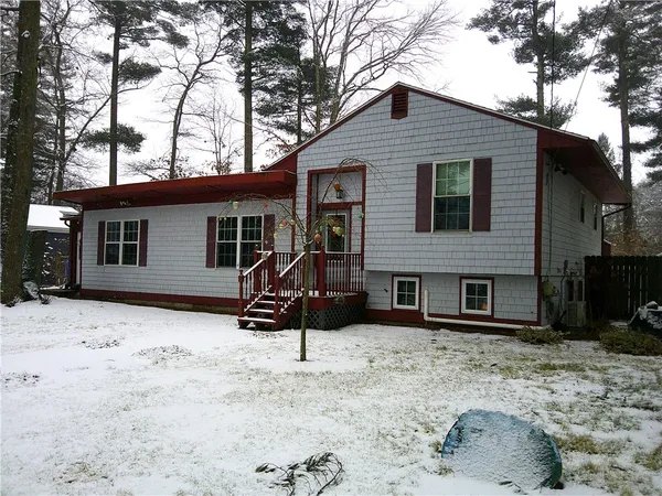 $430,000 | 179 Acres Of Pine Road, Coventry, RI 02816