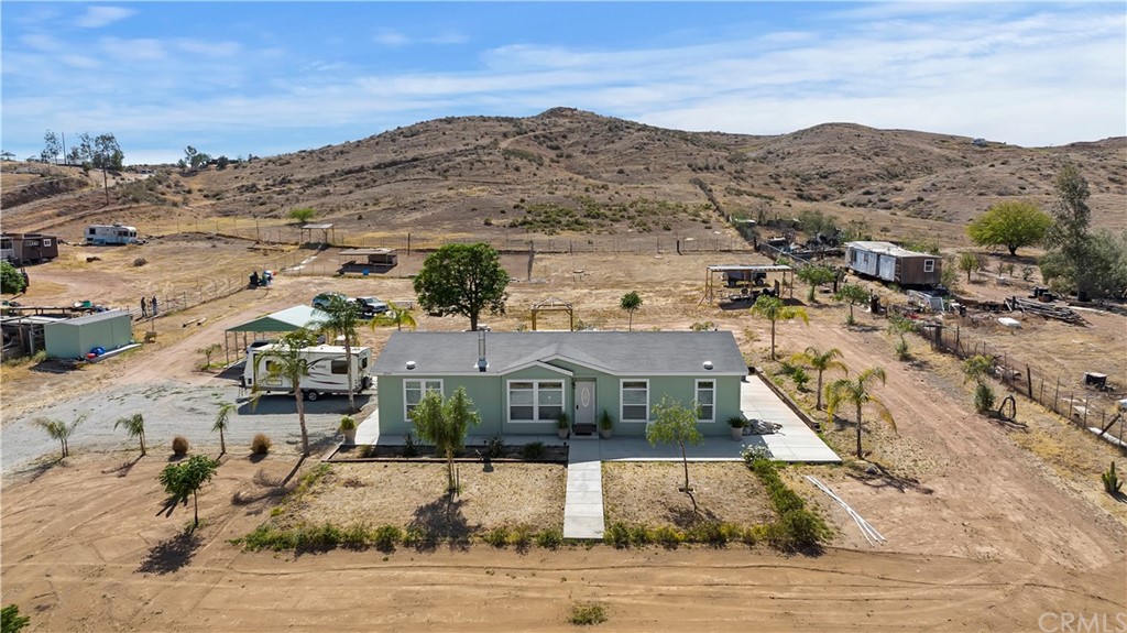 23161 Forrest Road Perris, CA 92570 - Photo 36 of 43 a view of a town with big houses