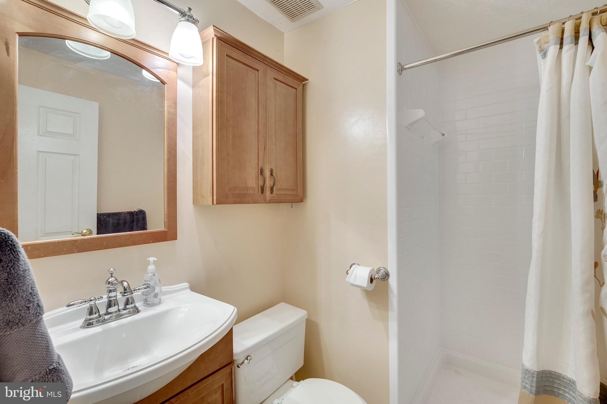 8072 Athena Street Springfield, VA 22153 - Photo 14 of 24