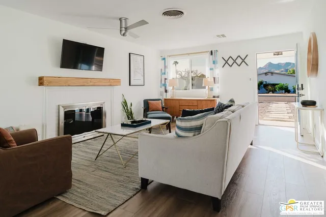 $599,999 | 4114 Calle San Raphael, Palm Springs, CA 92264
