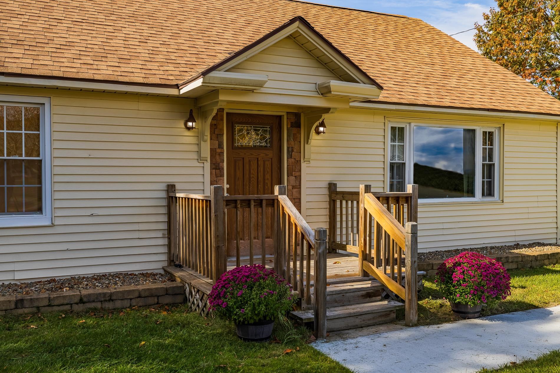 166 Elm Hill Street Springfield, VT 05156 - Photo 3 of 40