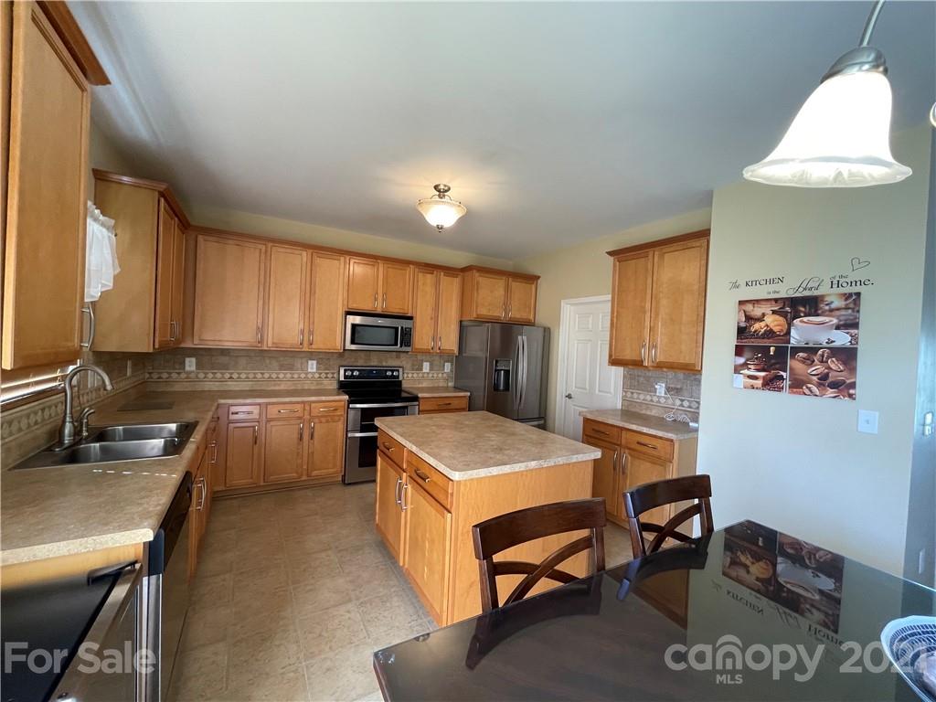 1018 Yellow Bee Road Indian Trail, NC 28079 - Photo 10 of 42 Gallery Image 10