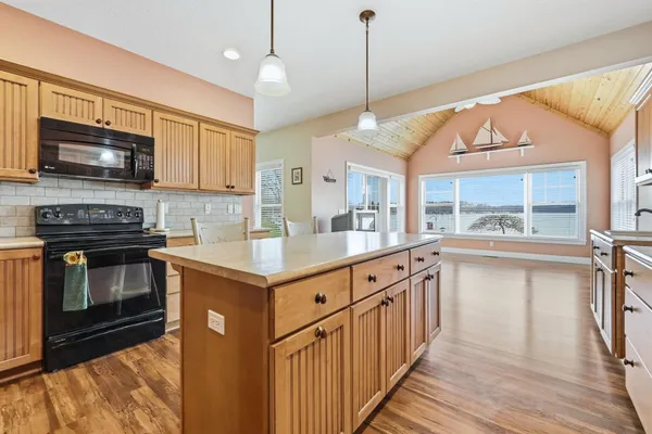 $699,900 | 7122 North 925 East, Fremont, IN 46737