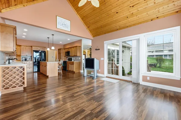 $699,900 | 7122 North 925 East, Fremont, IN 46737