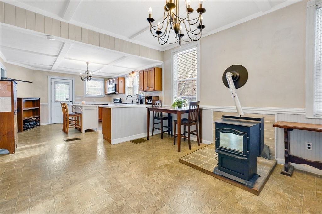 165 Palmer Road Monson, MA 01057 - Photo 8 of 27