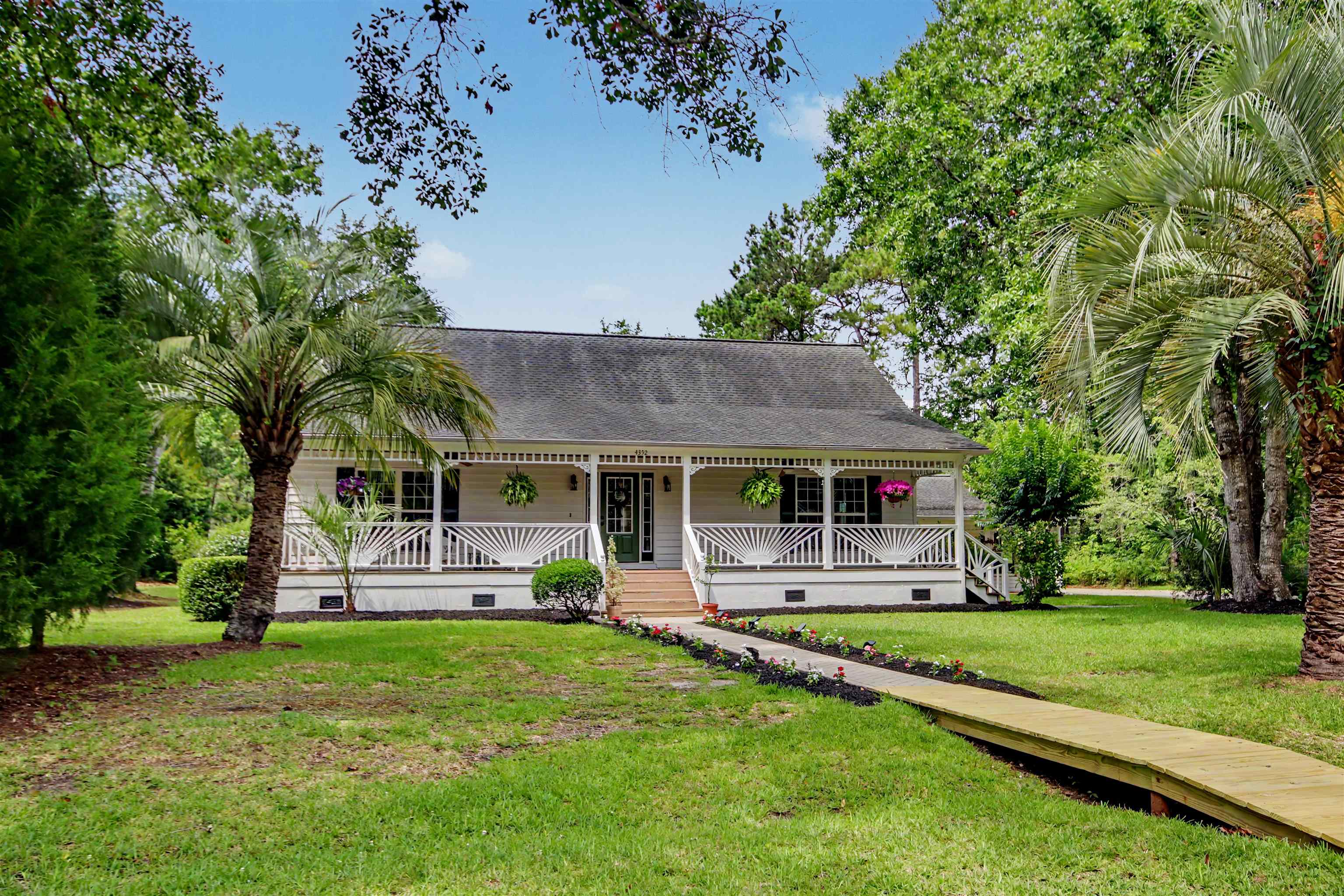 4352 Johnson Circle Murrells Inlet, SC 29576 - Photo 4 of 58