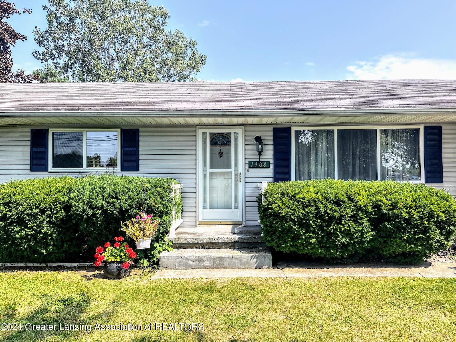 1408 North Scott Road St. Johns, MI 48879 - Photo 2 of 19 IMG_1396