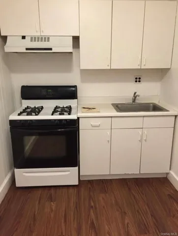 $1,950 | 206 West Broadway, Port Jefferson, NY 11777