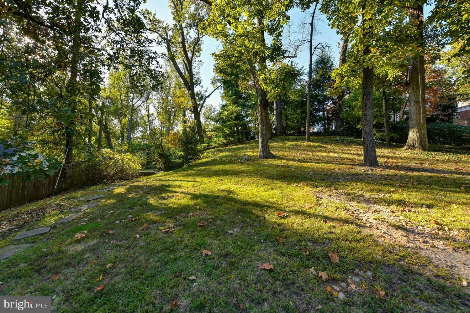 2210 Russell Road Alexandria, VA 22301 - Photo 29 of 30 Exterior (General)