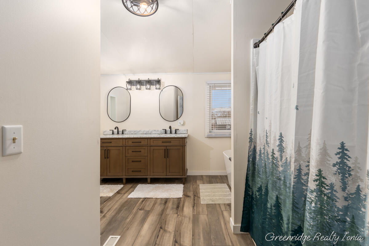 402 Liberty Street Muir, MI 48860 - Photo 10 of 27 402-Liberty_015