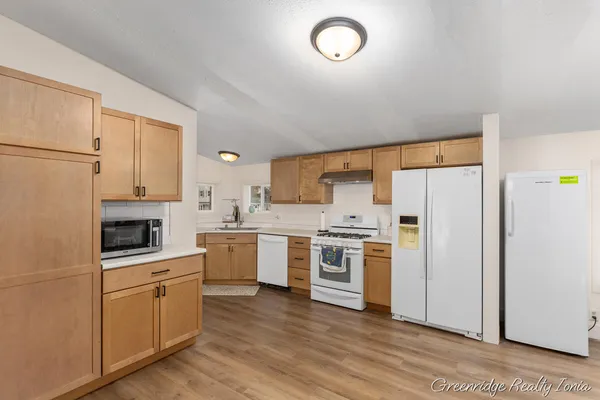 $215,000 | 402 Liberty Street, Muir, MI 48860