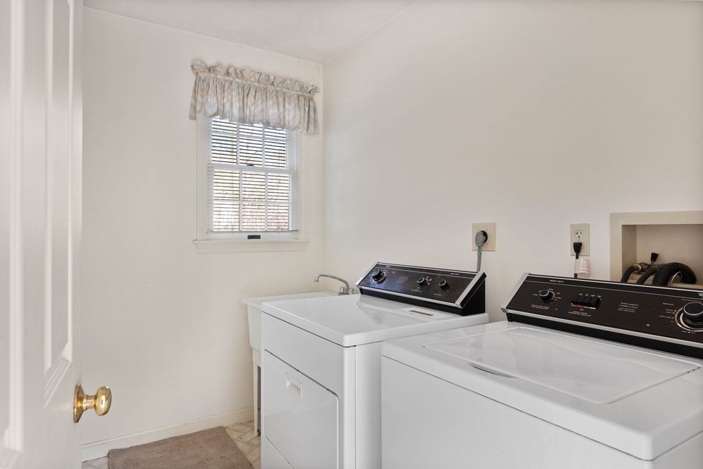 25 Spruce Road North Reading, MA 01864 - Photo 15 of 39