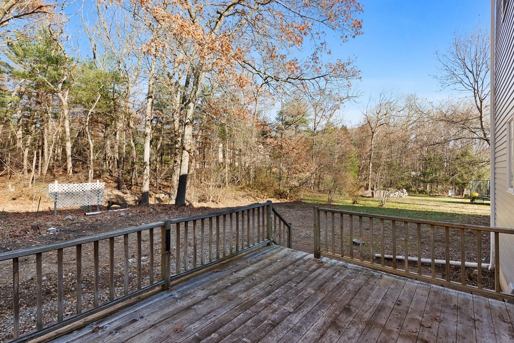 25 Spruce Road North Reading, MA 01864 - Photo 36 of 39