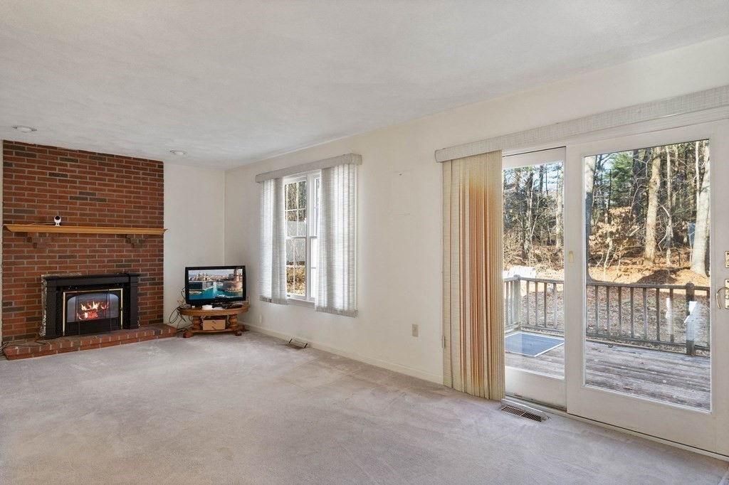 25 Spruce Road North Reading, MA 01864 - Photo 10 of 39