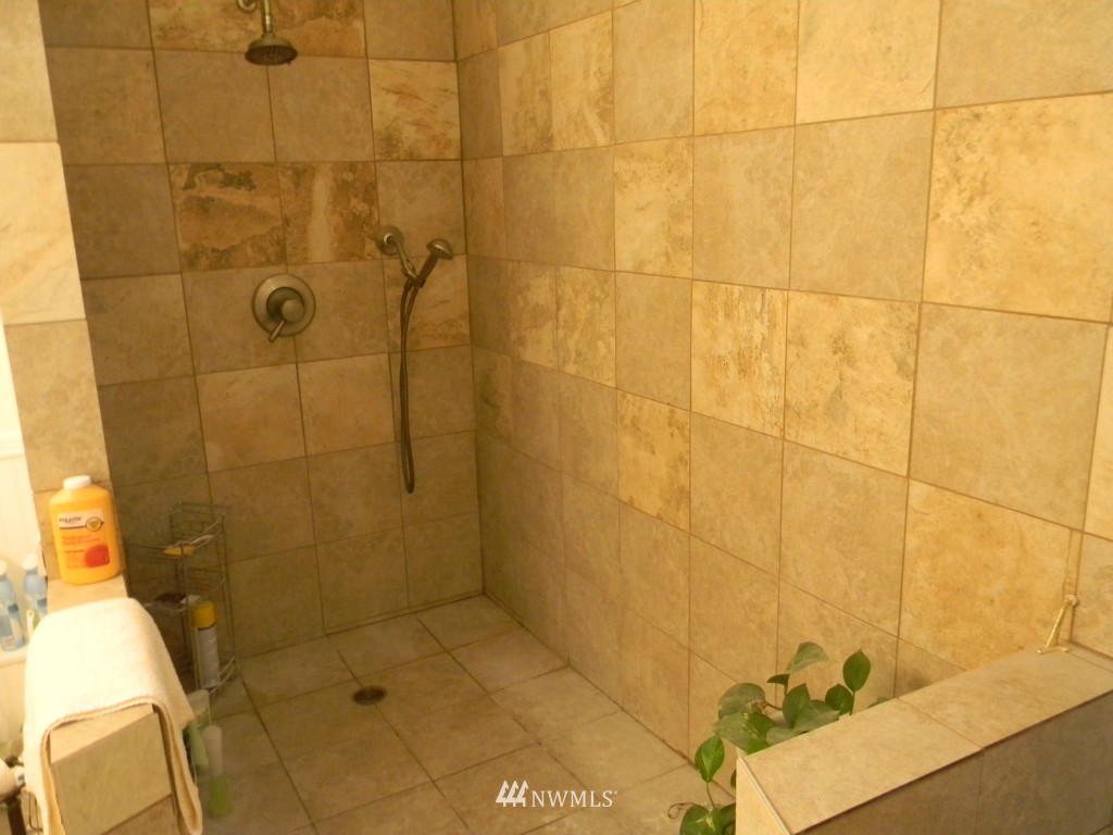 10119 Bridge Road Southeast Yelm, WA 98597 - Photo 9 of 15 Gallery Image 9