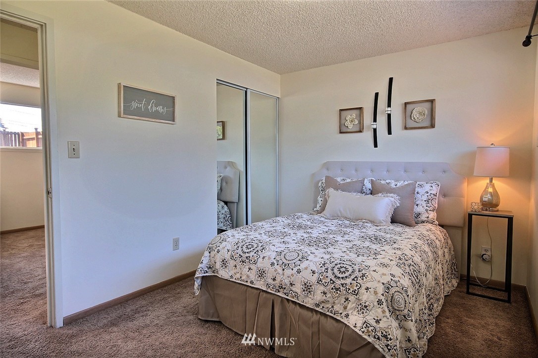 687 Redmond Avenue Northeast Renton, WA 98056 - Photo 10 of 19 Gallery Image 10