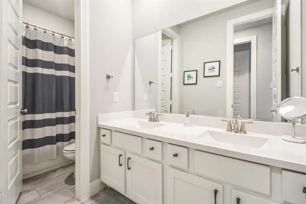 $3,200 | 847 Longbranch Way, Little Elm, TX 76227