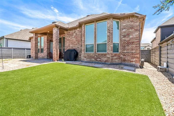 $3,200 | 847 Longbranch Way, Little Elm, TX 76227