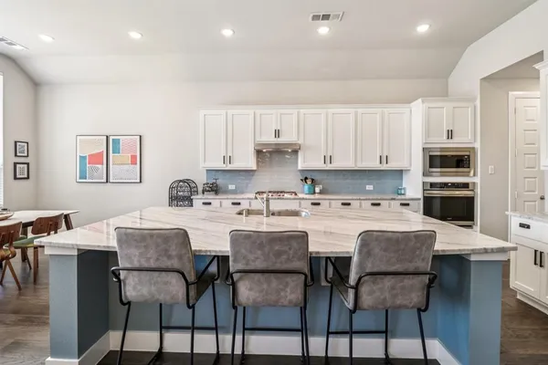 $3,200 | 847 Longbranch Way, Little Elm, TX 76227