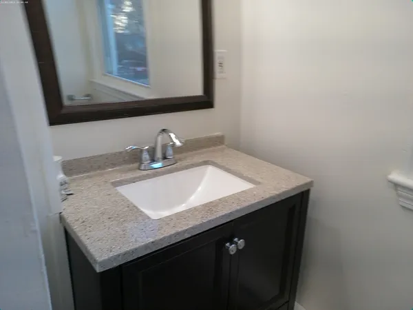 $2,000 | 65-67 4th Avenue, Unit 2, Haverhill, MA 01830