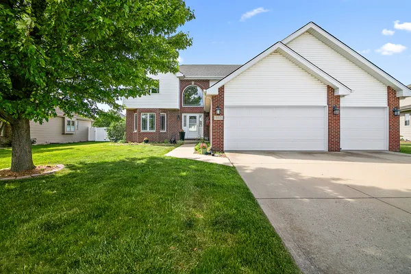 $430,000 | 932 Coyote Trail, Manteno, IL 60950