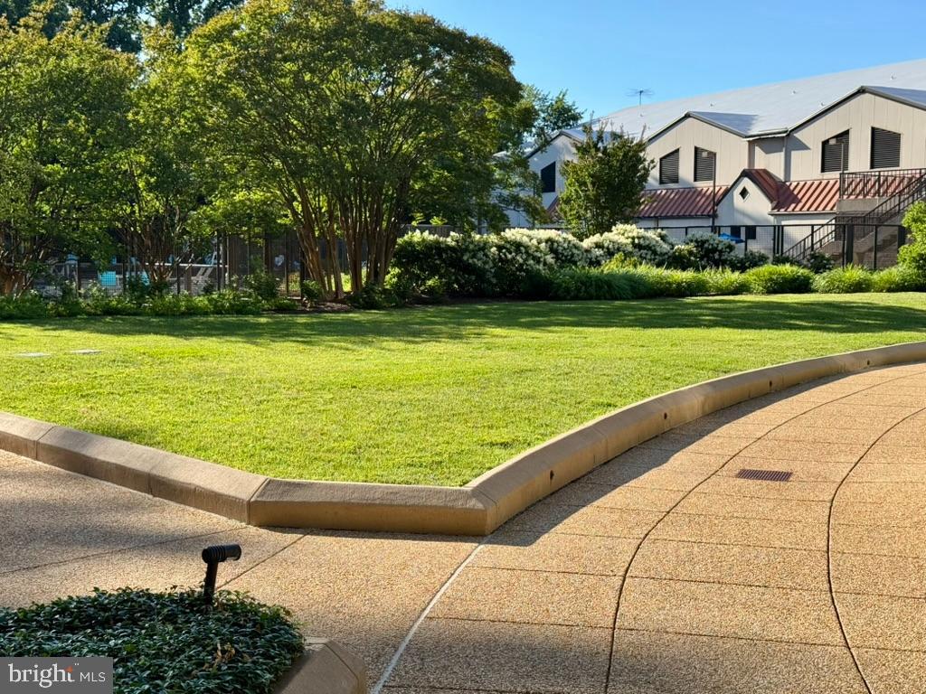 1800 Old Meadow Road, Unit 218 McLean, VA 22102 - Photo 28 of 57 Our stunning Plaza & OneLife Fitness
