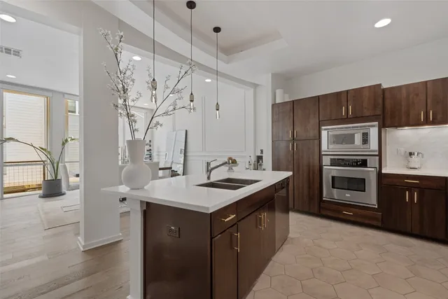 $849,000 | 1500 Summit Street, Unit 5, Austin, TX 78741