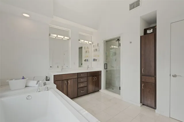 $849,000 | 1500 Summit Street, Unit 5, Austin, TX 78741