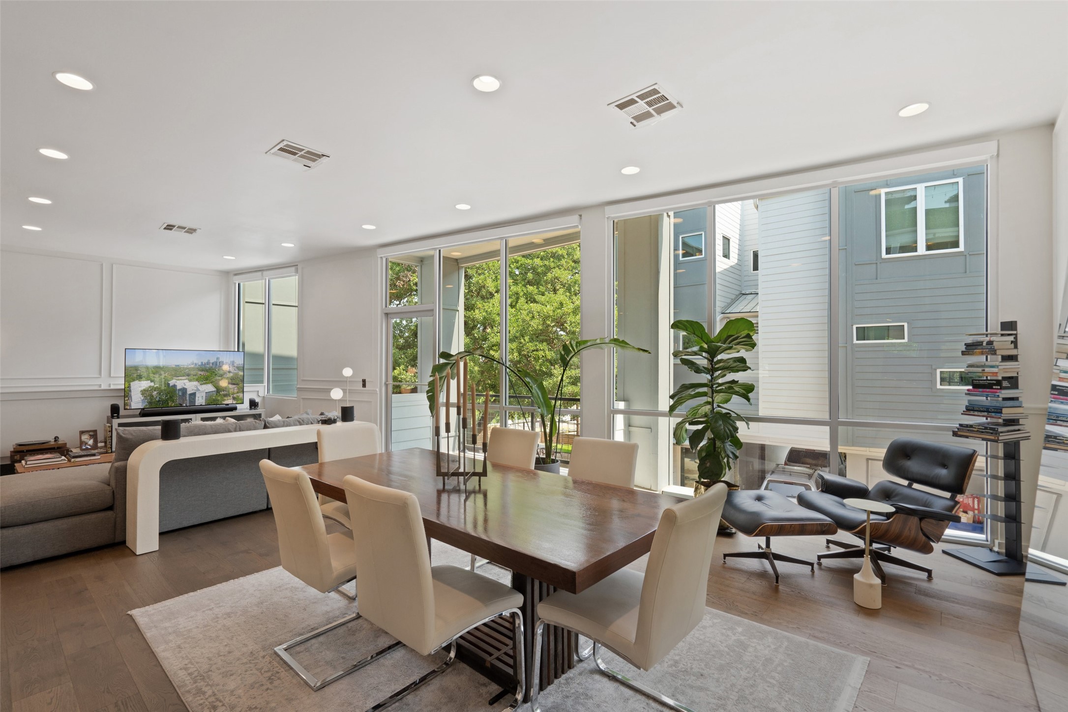 1500 Summit Street, Unit 5 Austin, TX 78741 - Photo 5 of 38