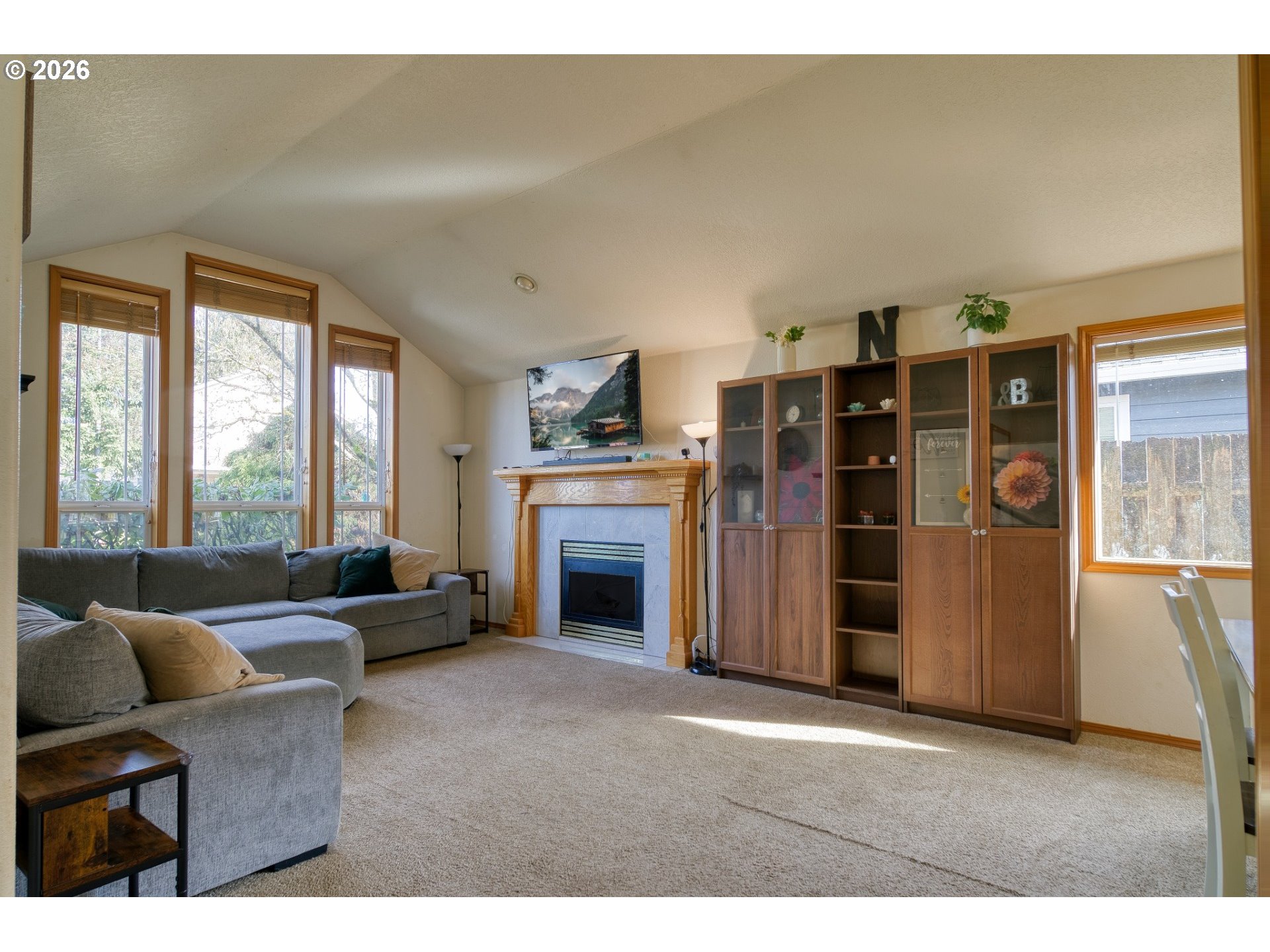 33280 Linden Street Scappoose, OR 97056 - Photo 4 of 30 Living Room