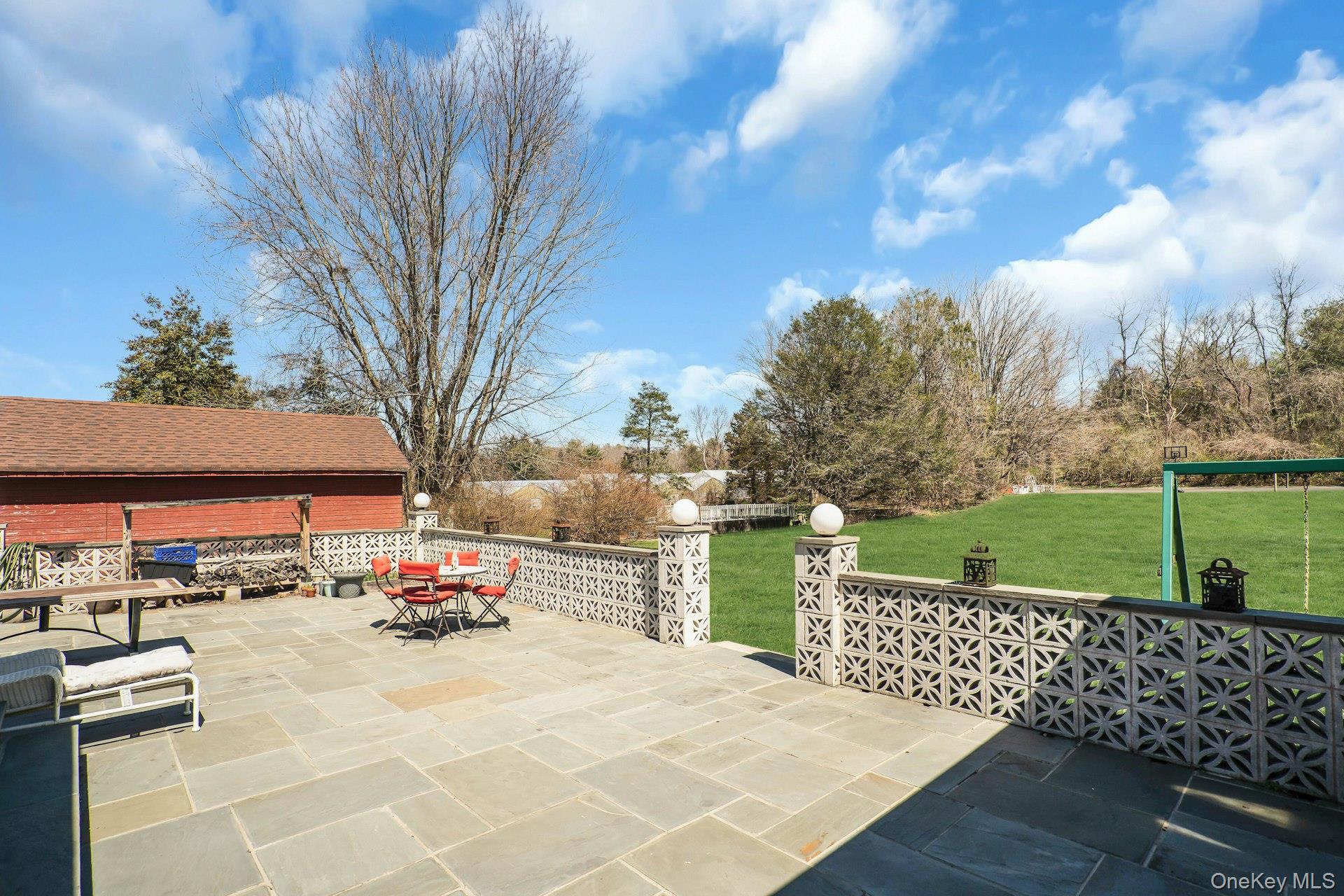 12 Bagatelle Road Dix Hills, NY 11746 - Photo 41 of 48