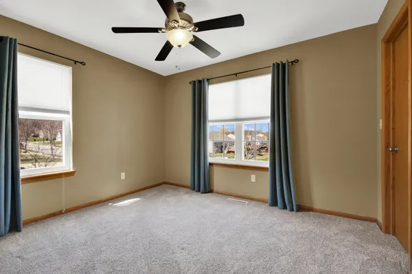 $564,900 | 511 West Acacia Drive, Saukville, WI 53024