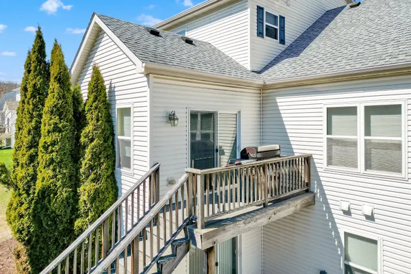 $564,900 | 511 West Acacia Drive, Saukville, WI 53024