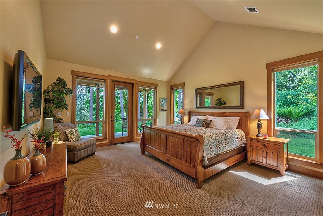 34812 Southeast David Powell Road Fall City, WA 98024 - Photo 9 of 23